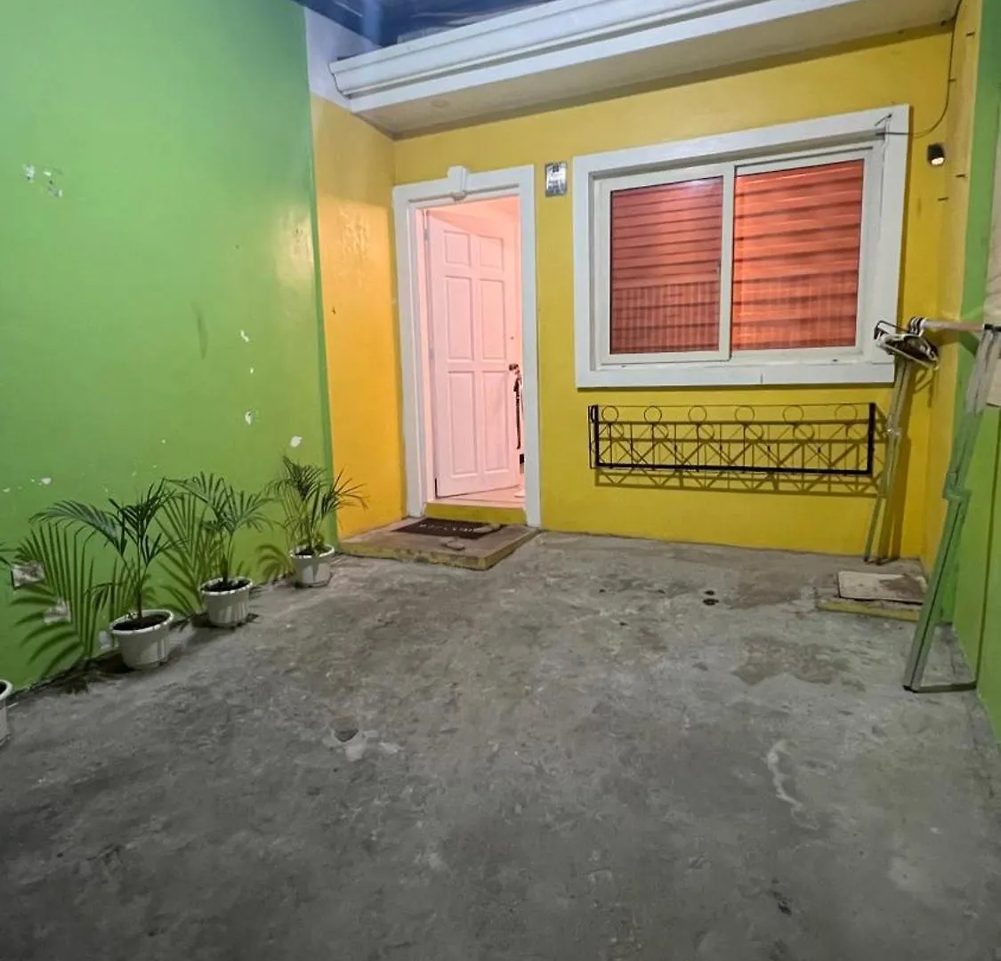 Orilla Transient 1 Hotel Mabalacat 0*,  Philippines